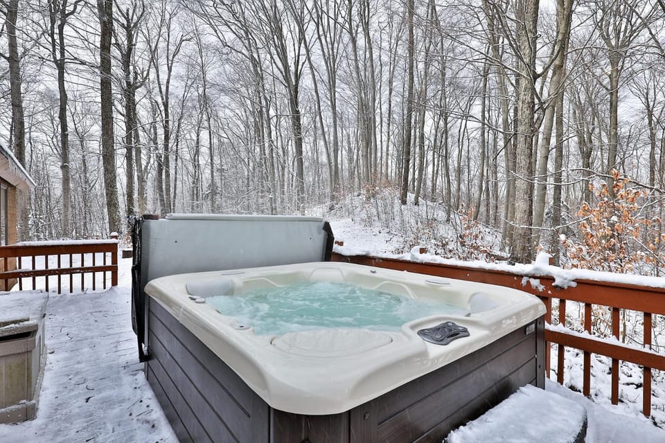 Winter, Hot Tub