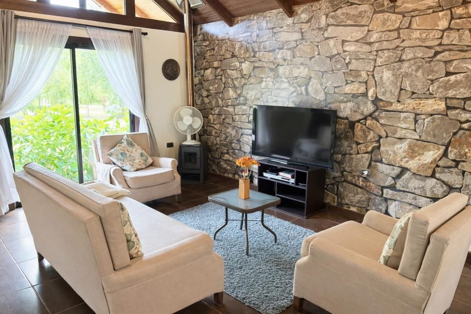 Communal lounge/ TV room, TV and multimedia