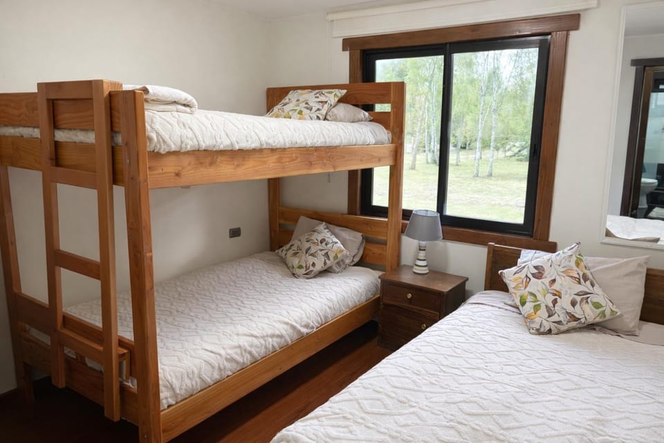 Bed, bunk bed, towels