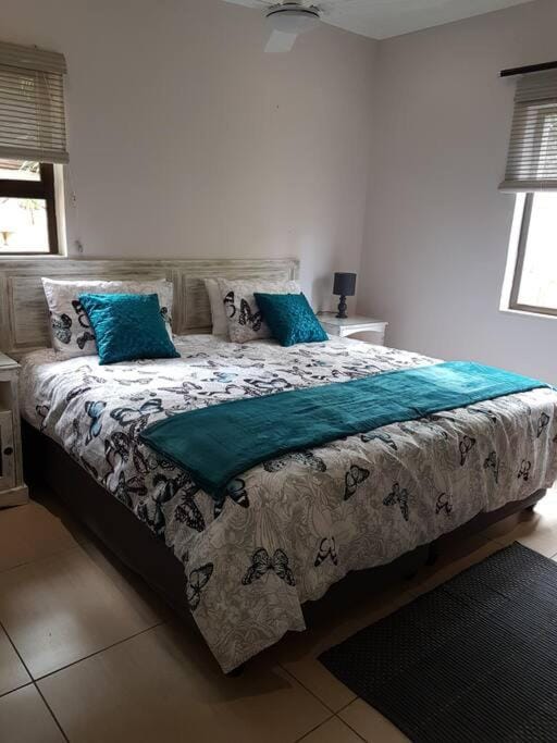2 Bed cottage with sea views and lovely gardens Apartment in Dolphin Coast