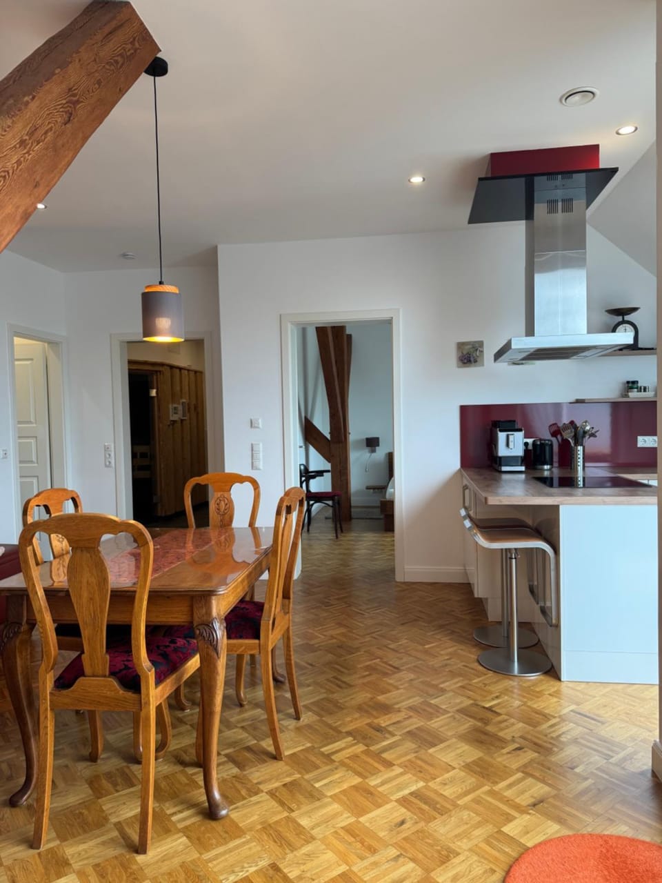 Dining area, kitchen
