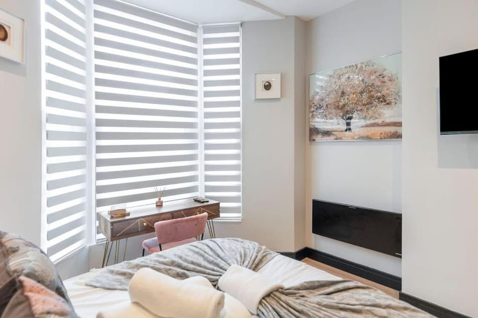 Ground Floor Finsbury Suite A1 Next Arsnl Apartment in London Borough of Islington
