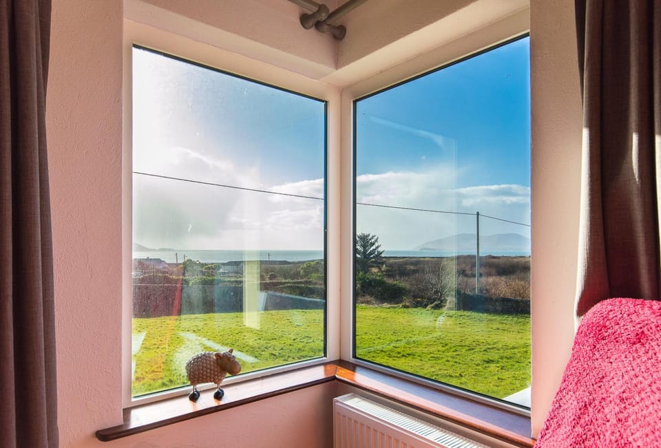 Day, Natural landscape, Mountain view, Sea view