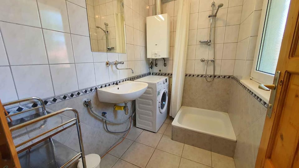 Shower, Bathroom, washing machine