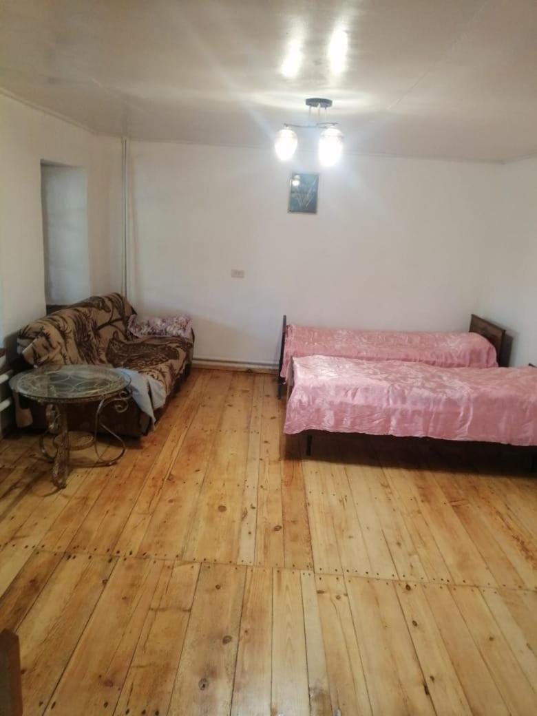 Guesthouse in Dsegh Հյուրատուն Դսեղում House in Armenia