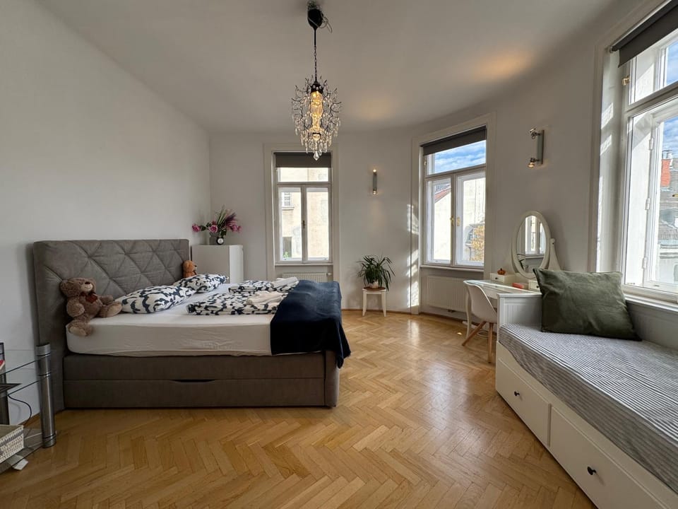 Bed, Bedroom