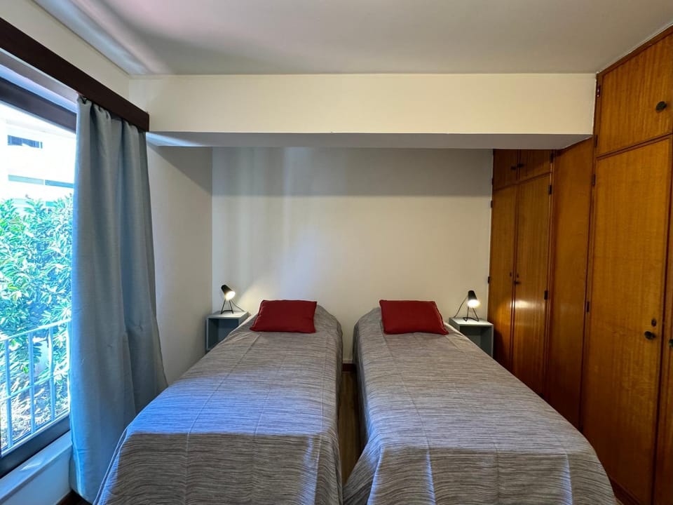Bed, Bedroom, wardrobe