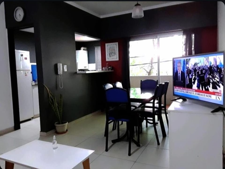 Céntrico, moderno - tarifa similar 2 a 4 noches o de 5 a 7 - Promo mensual Apartment in La Plata