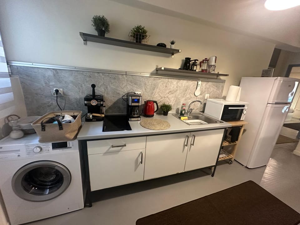 Koukaki Urban Retreat, Steps from the Acropolis Apartment in Athens