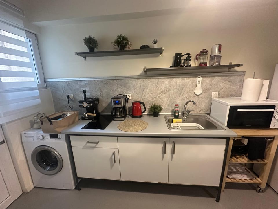 Koukaki Urban Retreat, Steps from the Acropolis Apartment in Athens
