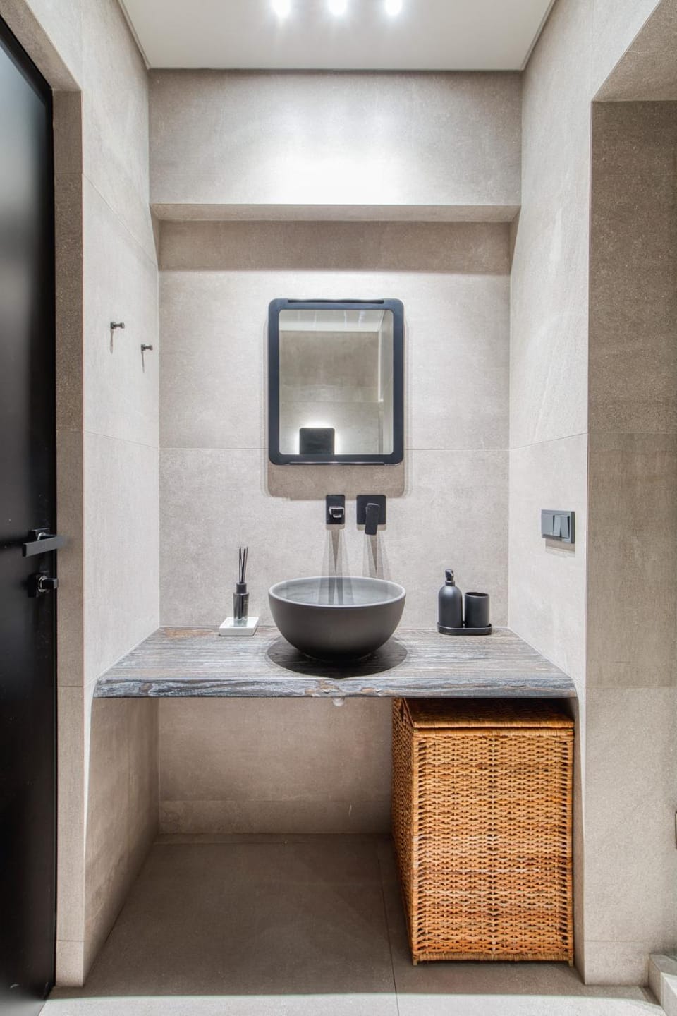 Stylish Apartment in the Historic Center of Athens Apartment in Plaka
