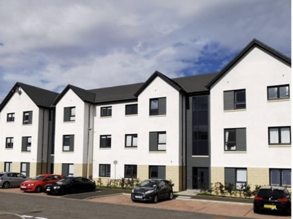 Property building, Neighbourhood, Location, Parking