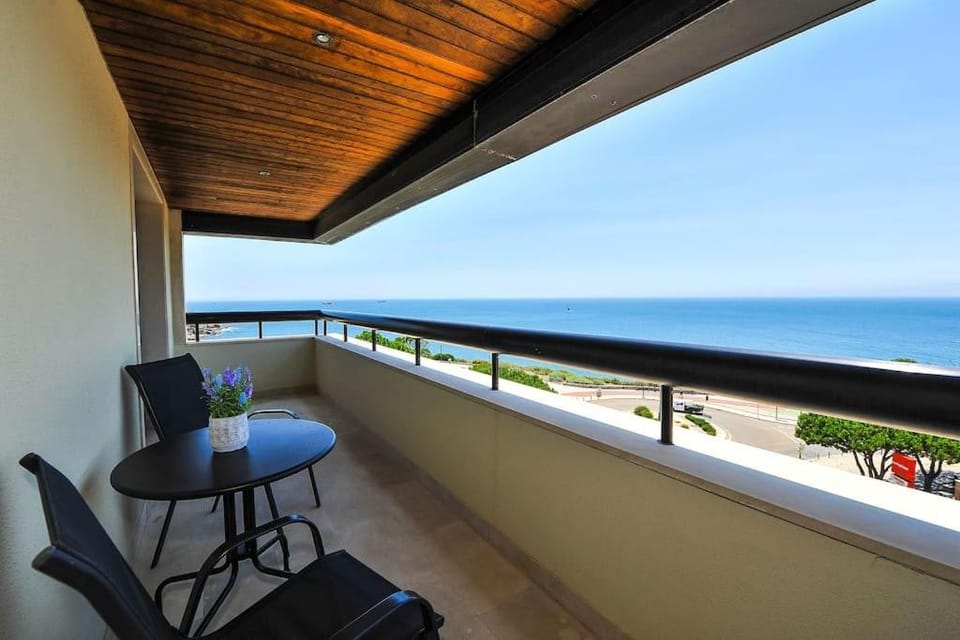 Amazing Sea View Apartment in Cascais