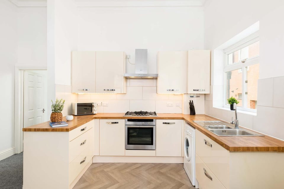 1-Bedroom Apartment in Leamington Spa with Free Parking Apartment in Royal Leamington Spa