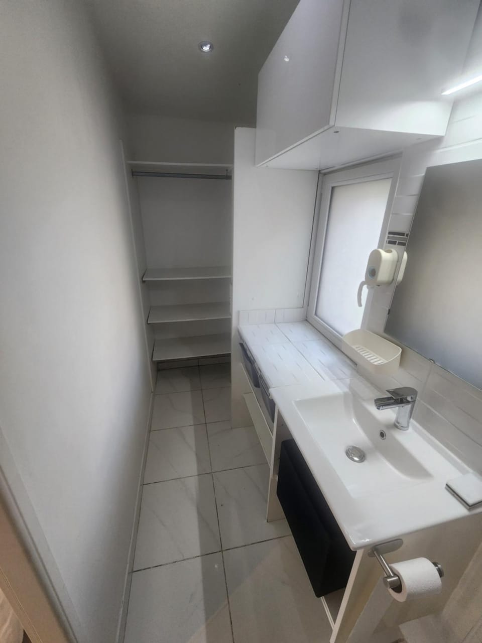 Studio meublé avec cuisine Apartment in Auvergne-Rhône-Alpes