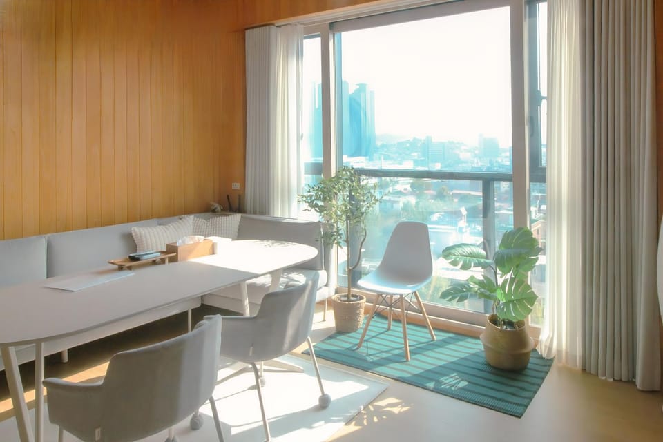 Natural landscape, Living room, Seating area, Dining area