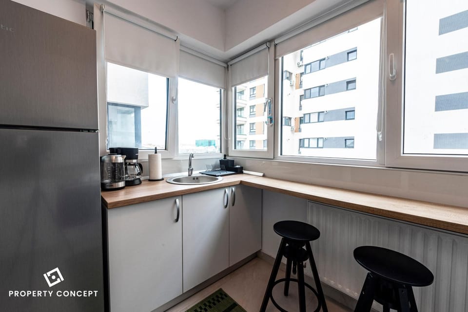 Kitchen or kitchenette, minibar, stove