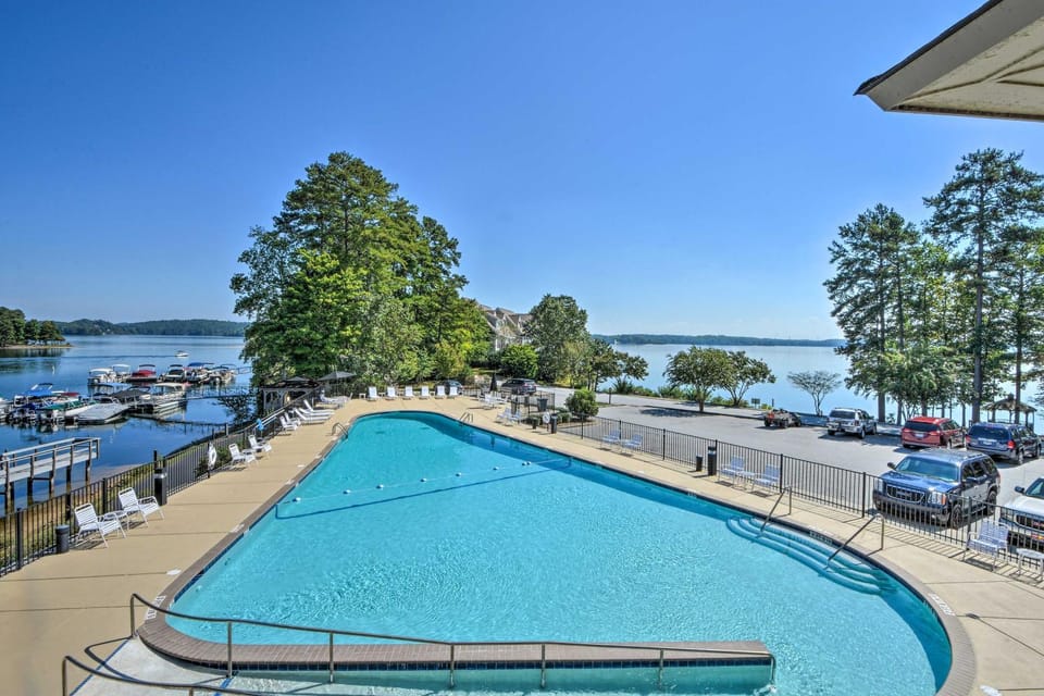 Keowee Key Condo w/ Lake Access! House in Lake Keowee