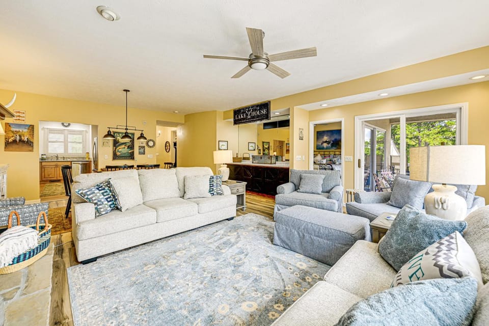 Keowee Key Condo w/ Lake Access! House in Lake Keowee