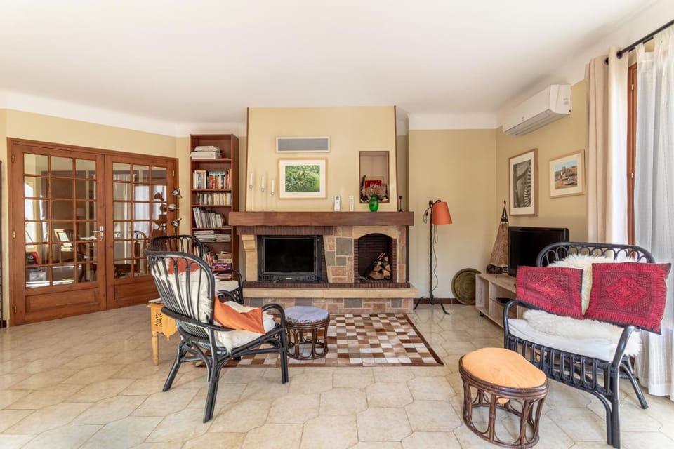 Property building, Living room