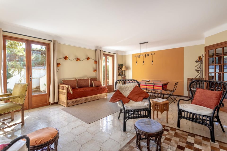 Property building, Living room
