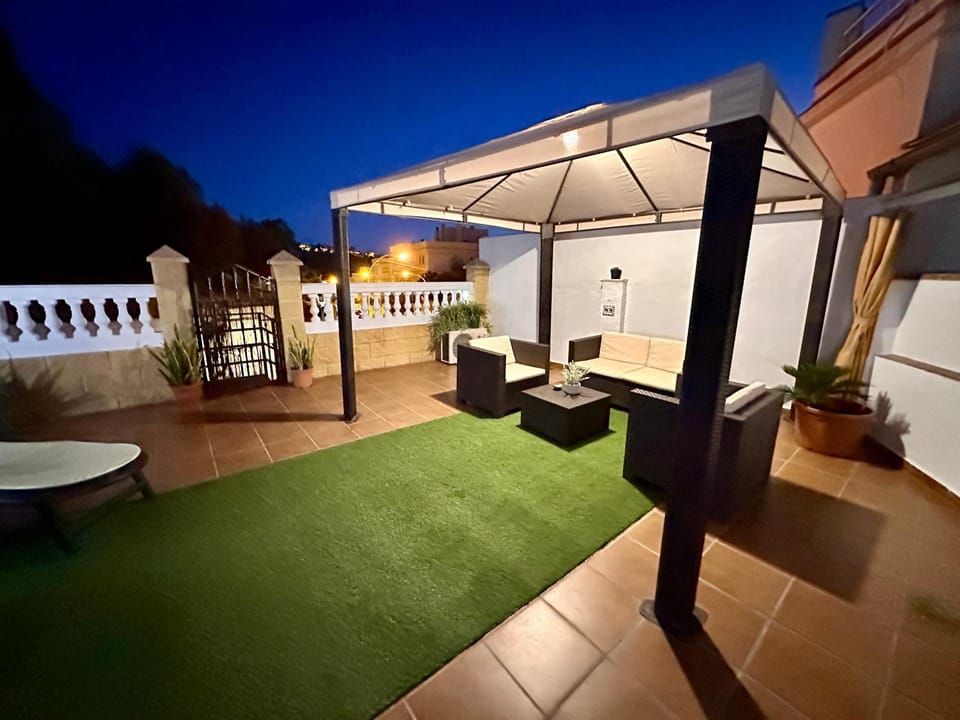 Balcony/Terrace, Balcony/Terrace