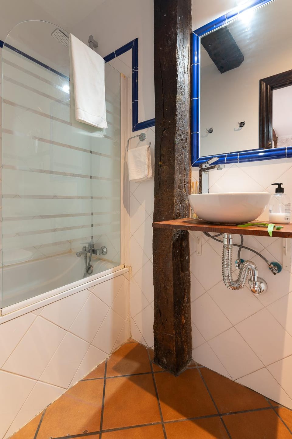 Bathroom, Bath