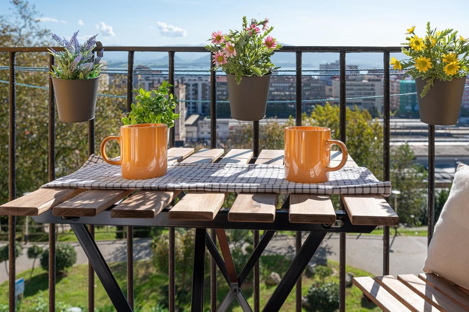 Natural landscape, View (from property/room), Balcony/Terrace