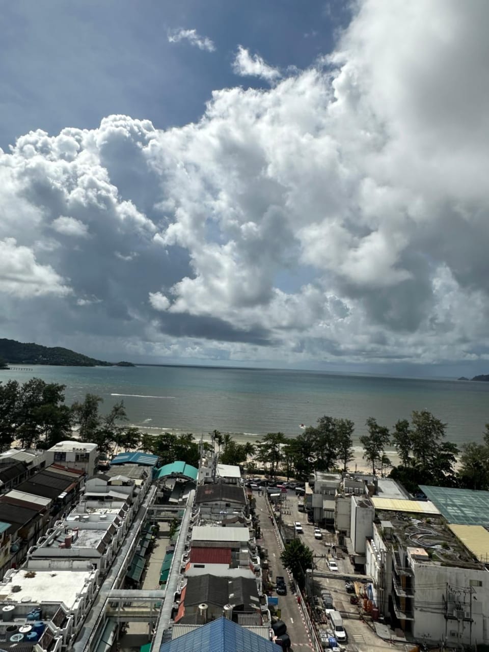 Day, Neighbourhood, Natural landscape, Bird's eye view, City view, Sea view, Street view, Location