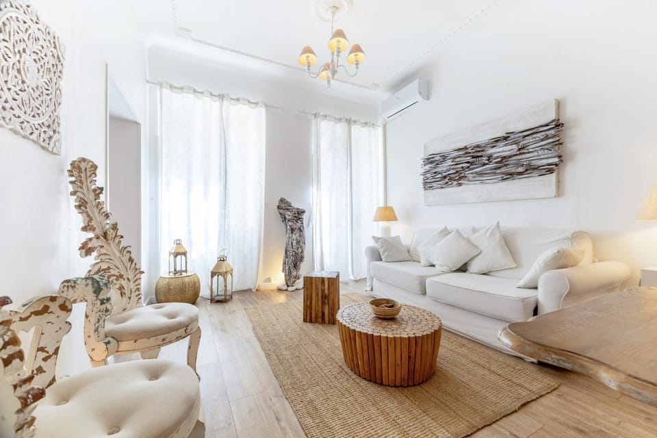 Lounge or bar