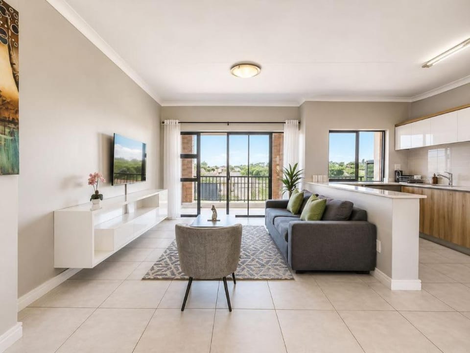 Ocean's Edge Escape! Apartment in Dolphin Coast