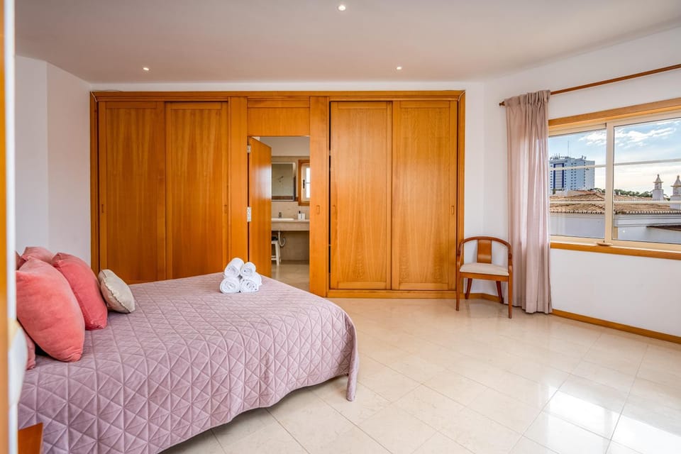 Living room, Bedroom