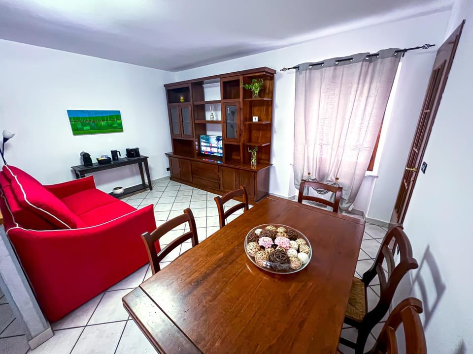 TV and multimedia, Living room, Dining area