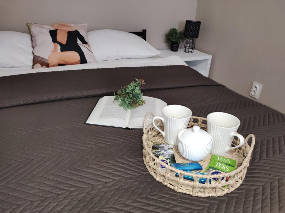 Bed, Coffee/tea facilities, Photo of the whole room, Bedroom