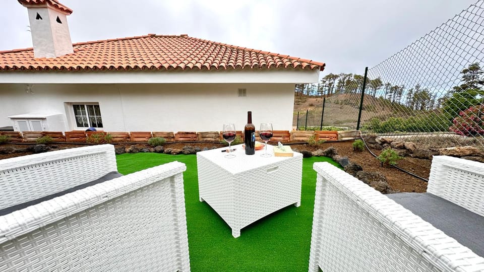 Property building, Patio, Garden, View (from property/room), Garden view