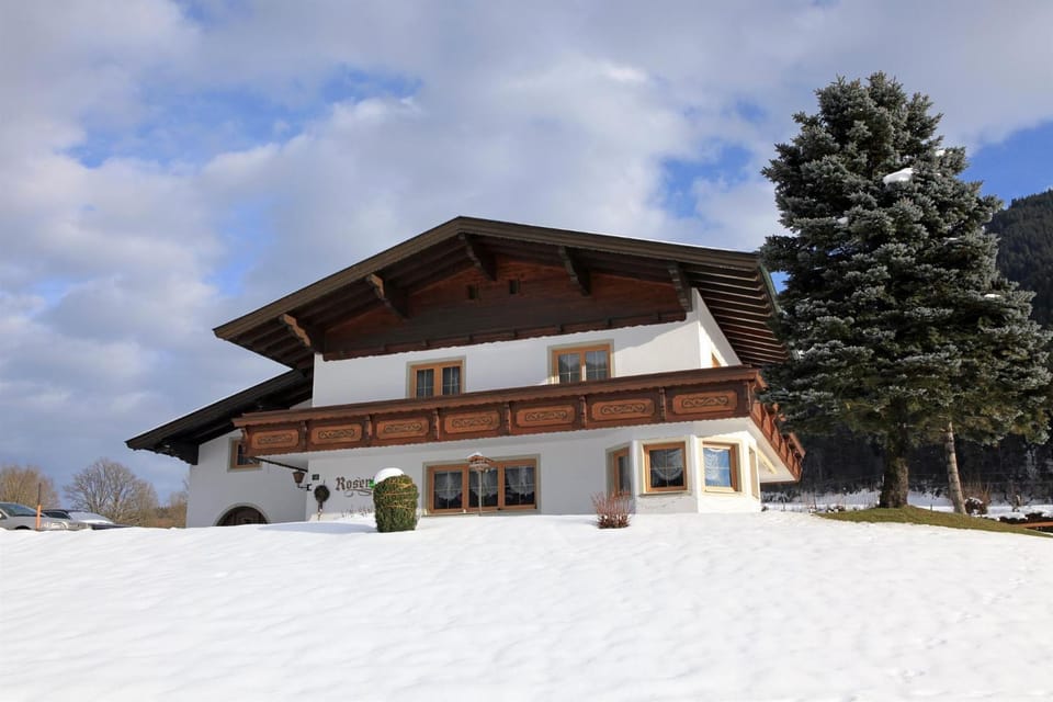 Property building, Natural landscape, Winter