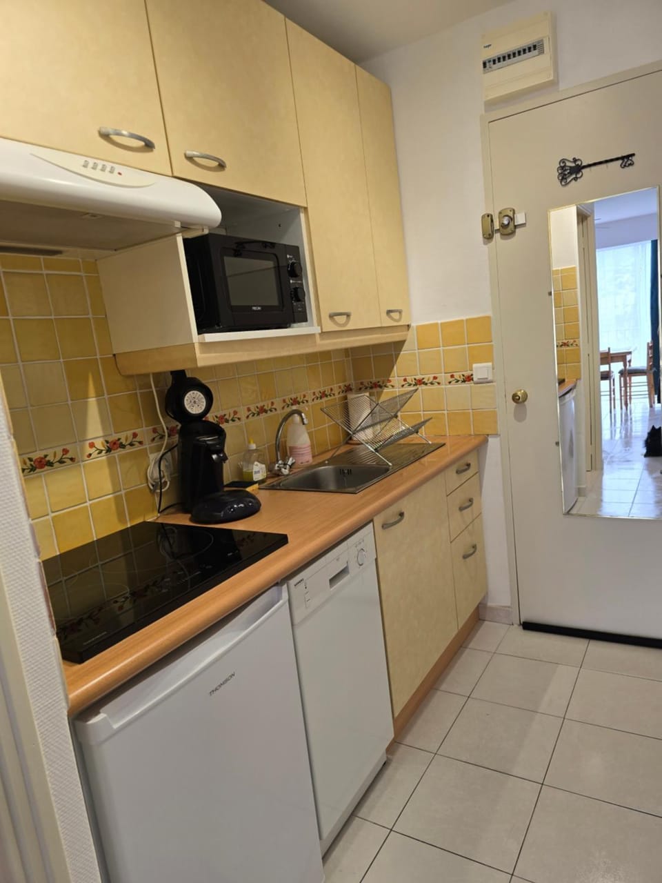 Kitchen or kitchenette