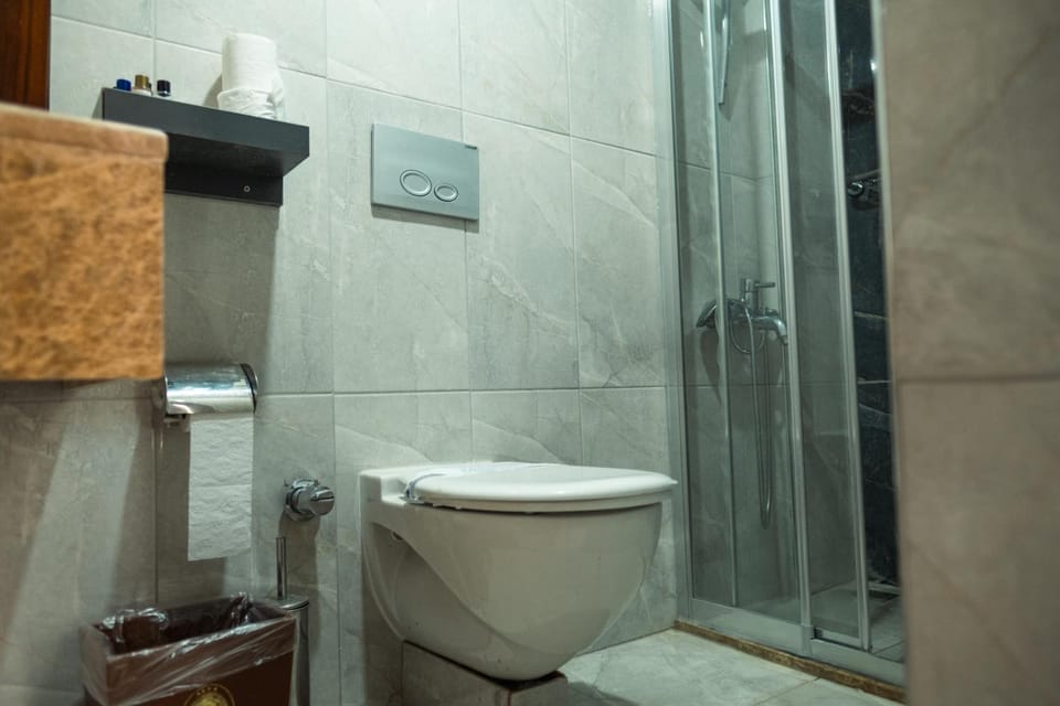 Shower, Toilet, Bathroom