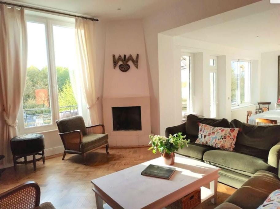 Seating area