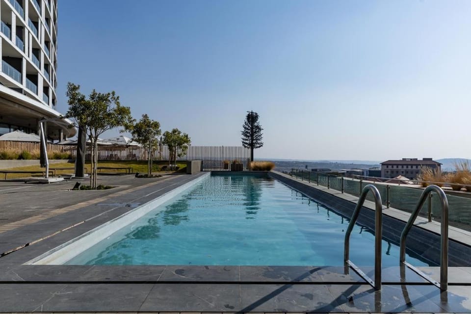Urban Luxe by Jules, Ellipse, Waterfall Apartment in Sandton