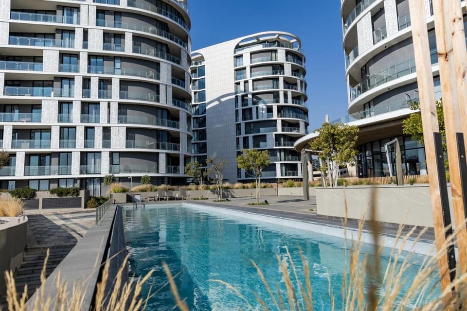 Urban Luxe by Jules, Ellipse, Waterfall Apartment in Sandton