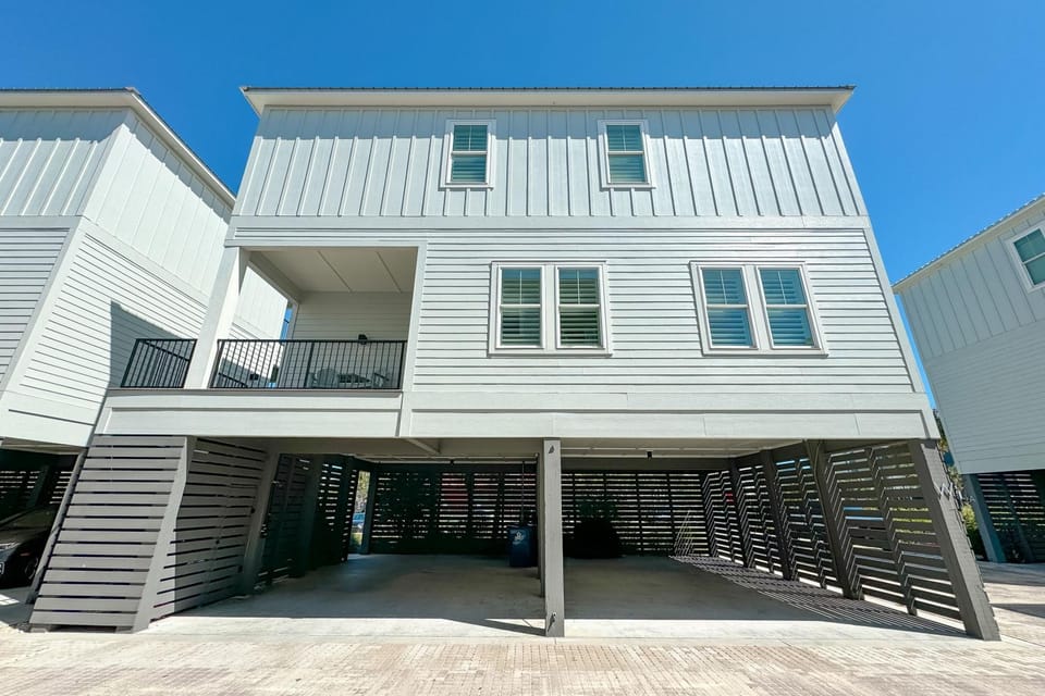 Coastal Charm House in West Beach