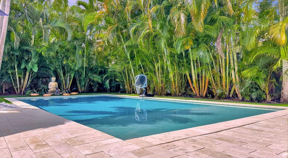 Zen Den - Heated Pool, Work Friendly, Near Beach House in Fort Lauderdale