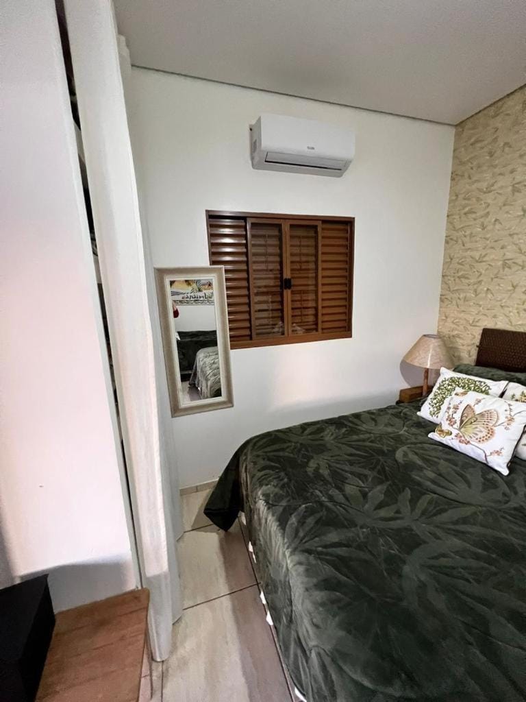 Bedroom, air conditioner