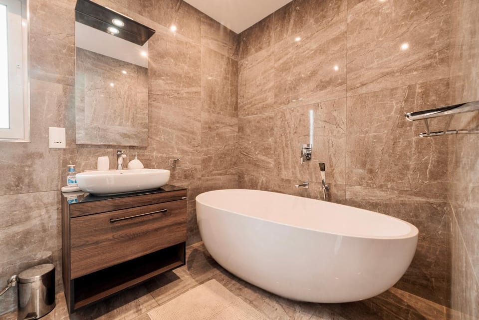 Bathroom, Bath