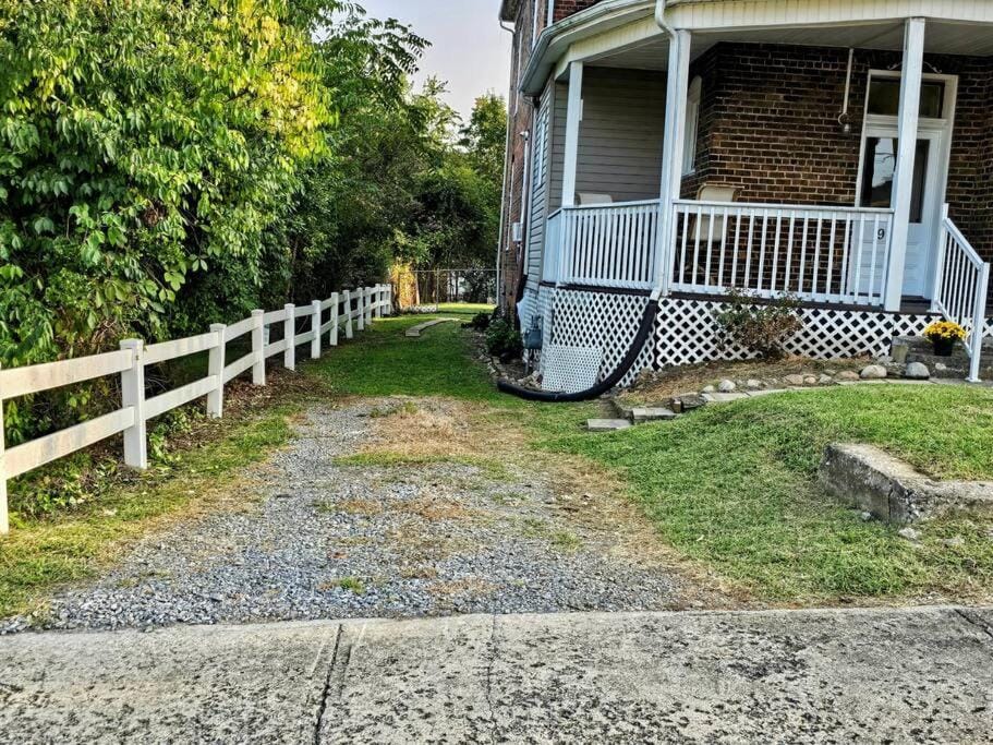 Day, Natural landscape, Parking