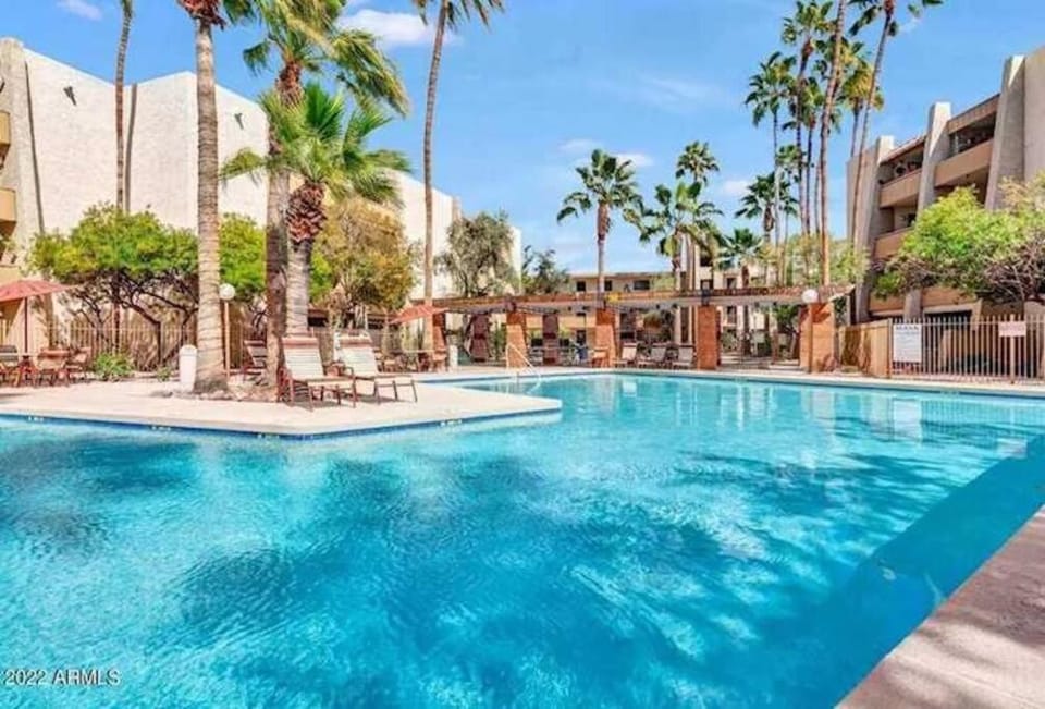 Old Town Condo with 2 King Size Suites Apartment in Scottsdale