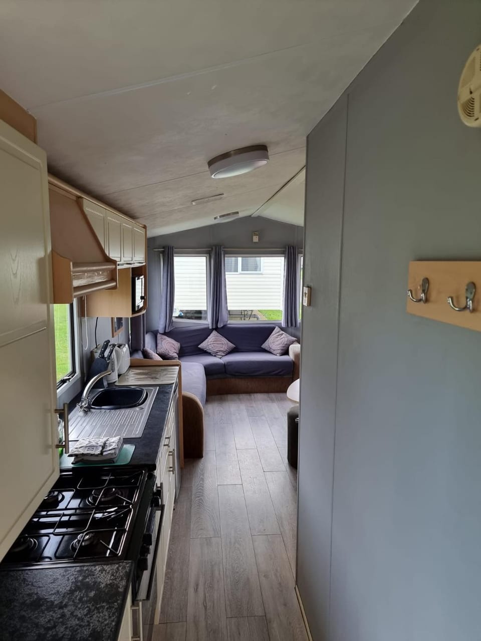 Kitchen or kitchenette, pet friendly