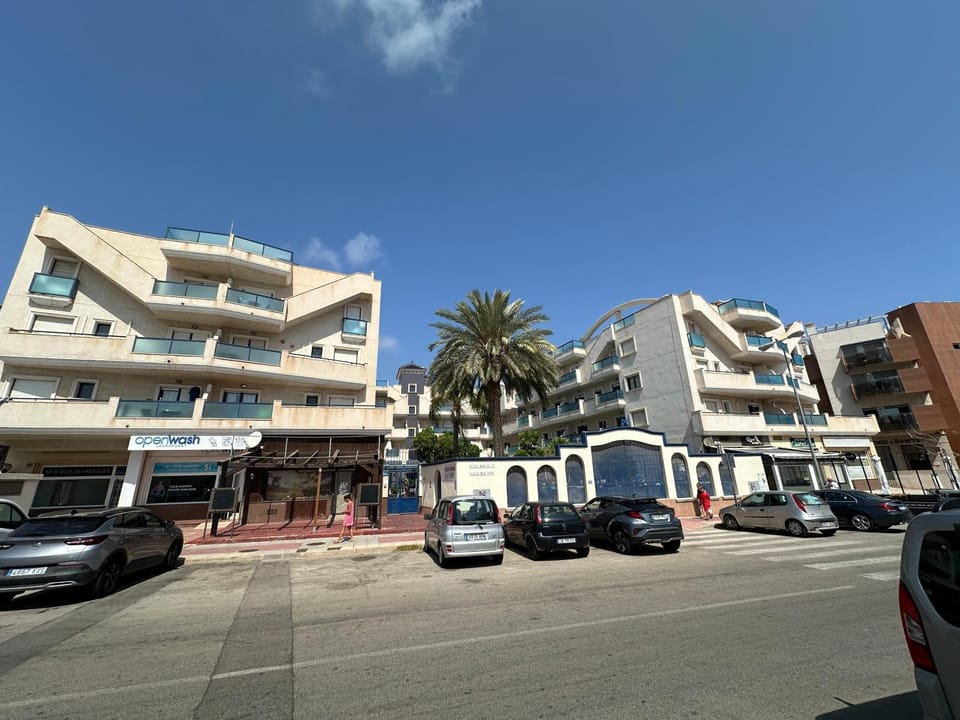 Property building, Day, Neighbourhood, Location