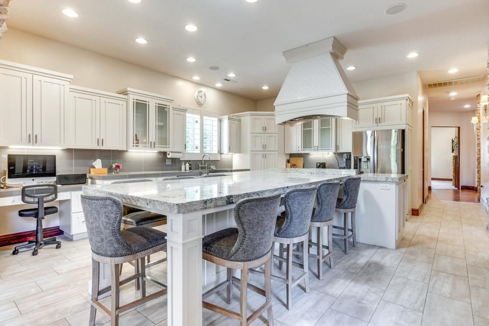 Washington Villa 1 Mi to Golf Great for Groups! Villa in Washington